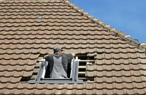 Pose de velux - Petite-Forêt